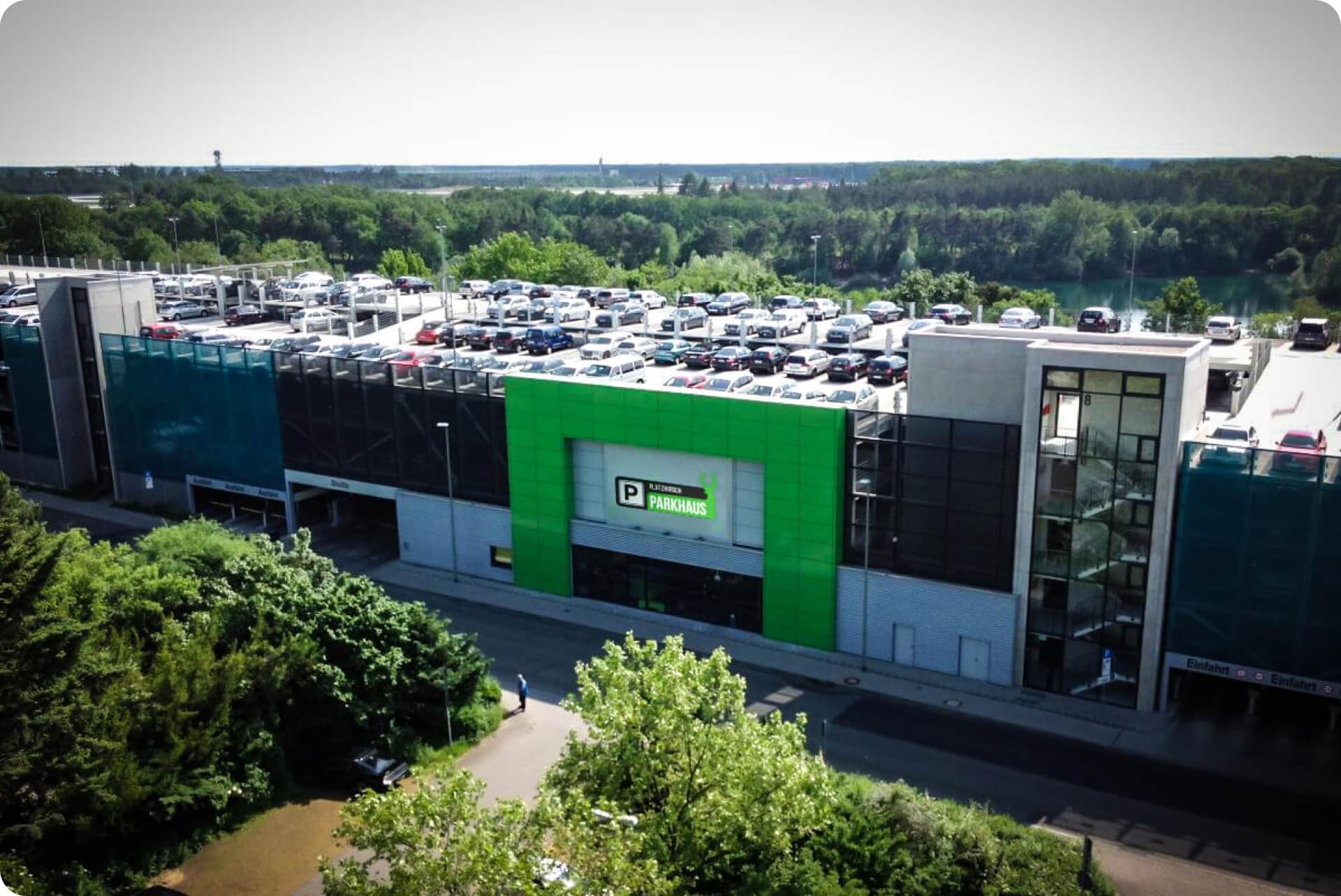 UNSER PARKHAUS PLATZHIRSCH